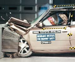 Краш тесты автомобилей Toyota Avalon 2000-2004