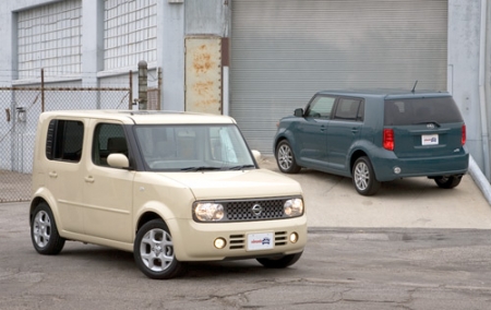 Сравнительный Тест: 2008 Nissan Cube против 2008 Scion xB