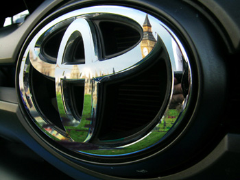 Toyota устраивает распродажу в Европе